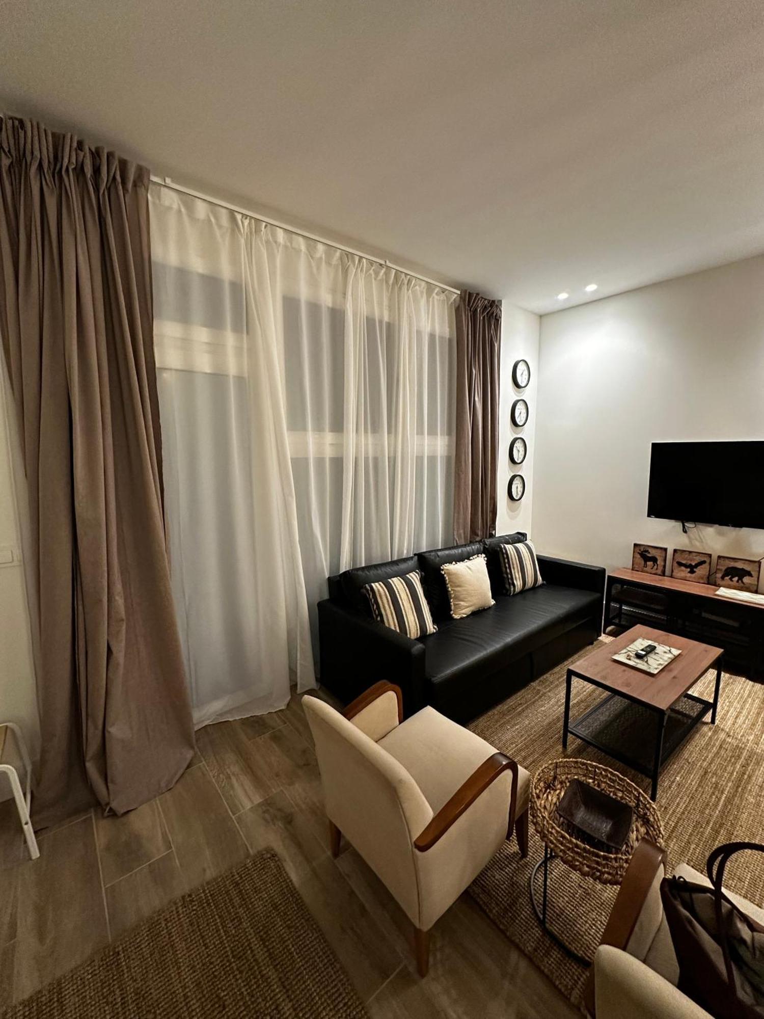 Apartamentos Moncloa Madrid Exteriör bild
