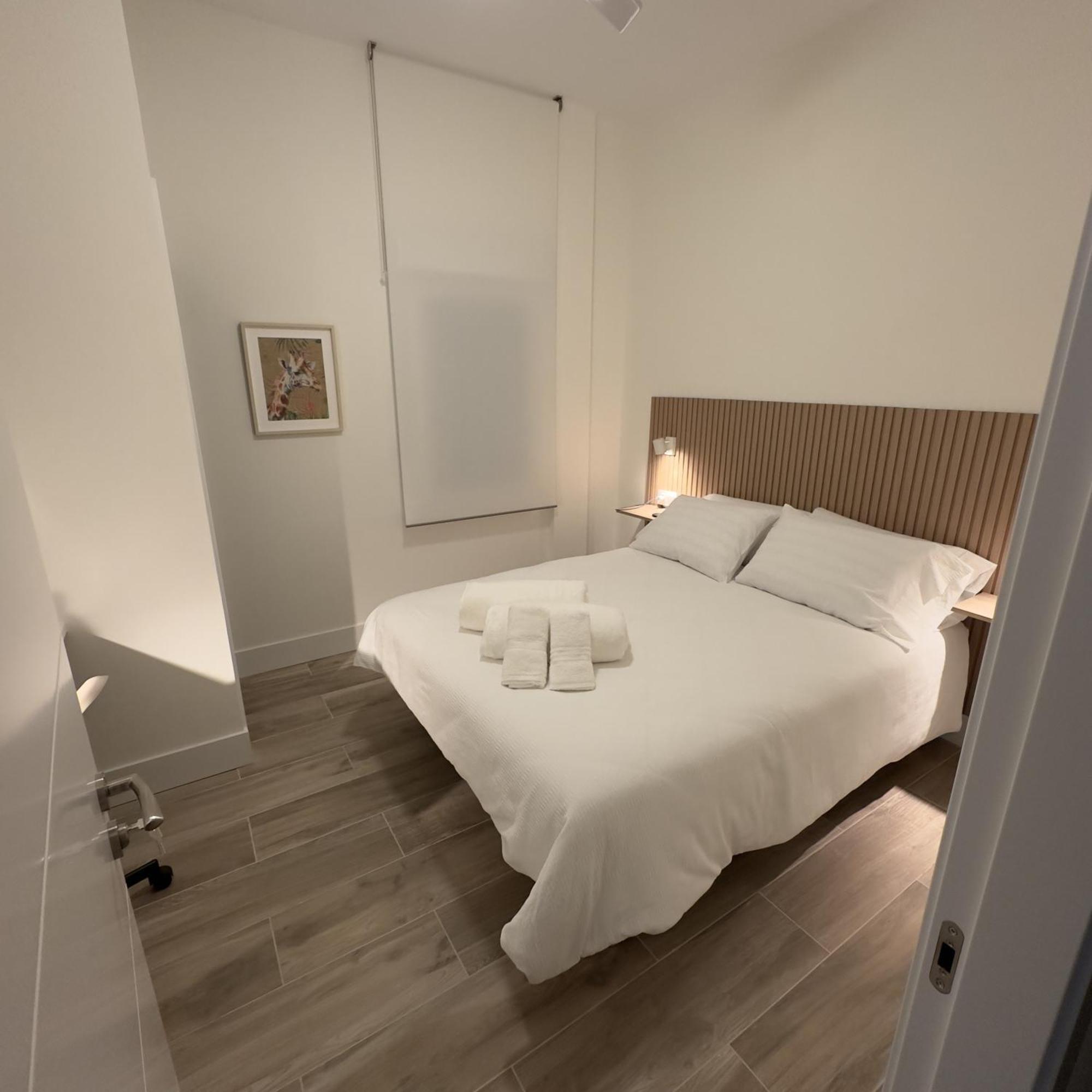 Apartamentos Moncloa Madrid Exteriör bild